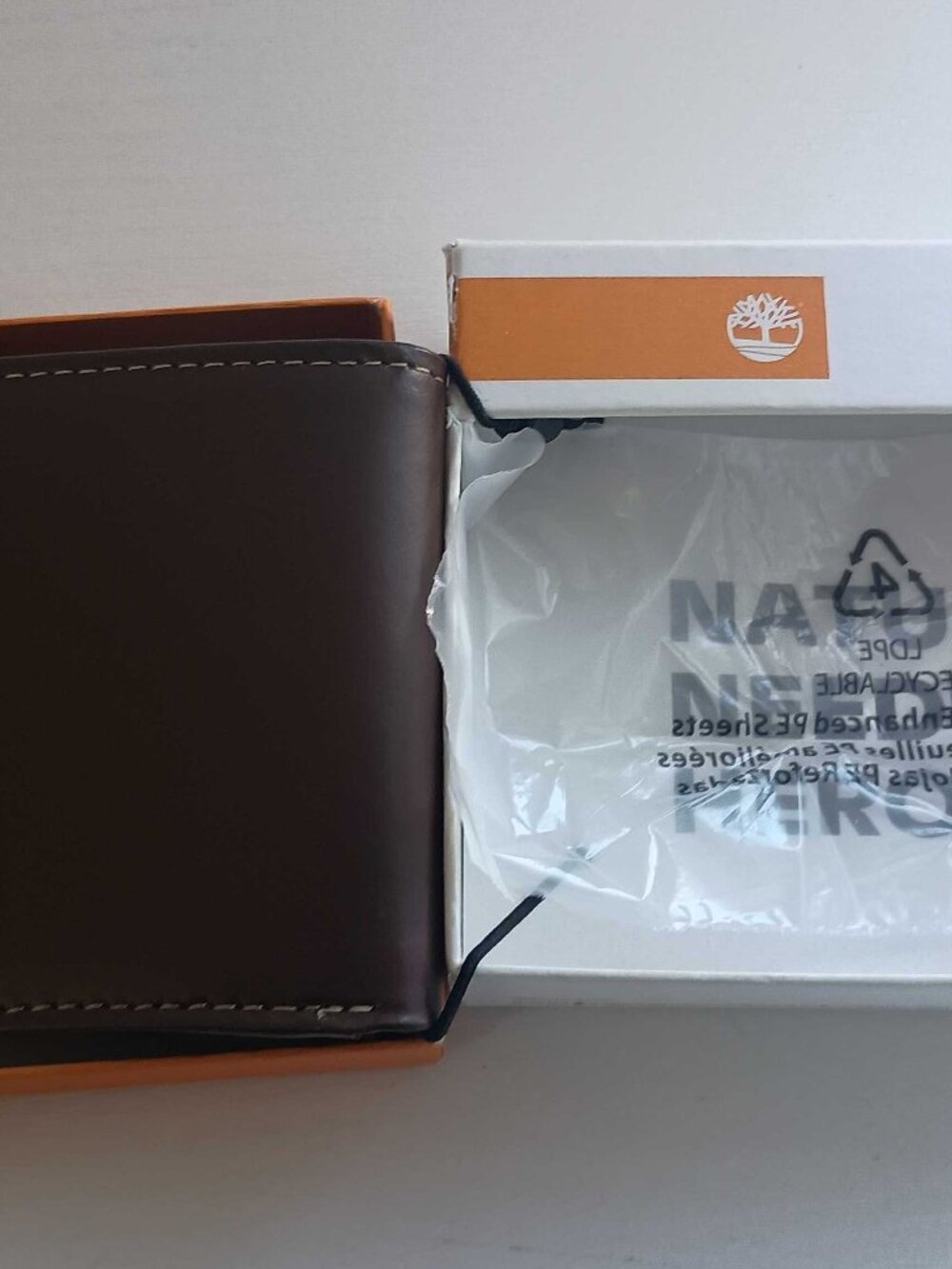 Timberland Men's Leather Bifold Wallet Dark Brown NWB NWT - Picture 3 of 6